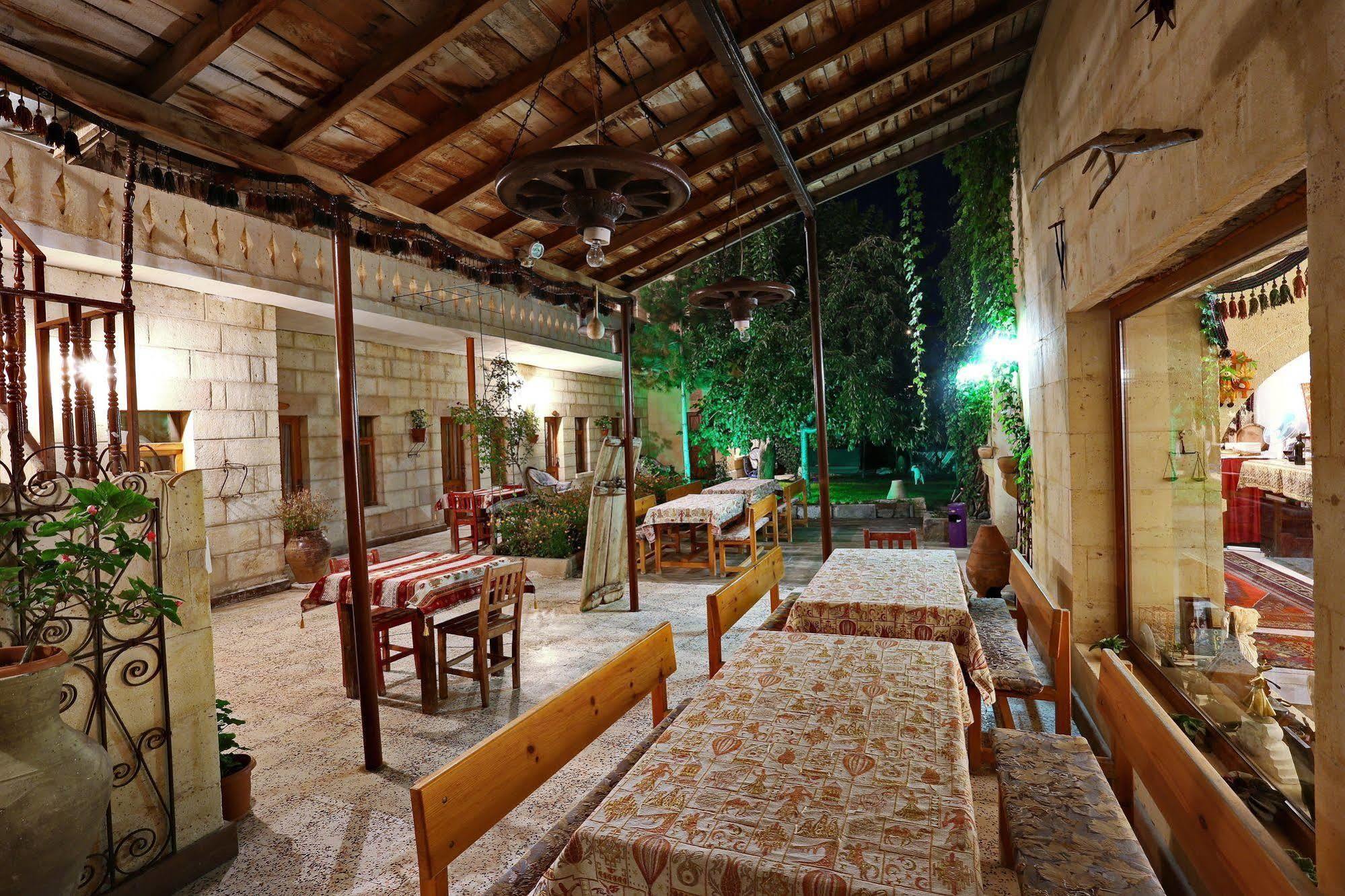 Anatolia Raymonde Cave House Hotell Üçhisar Eksteriør bilde